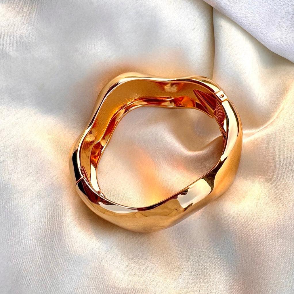 TFC Zig-Zag Gold Plated Bracelet Bangle (size 2-8)