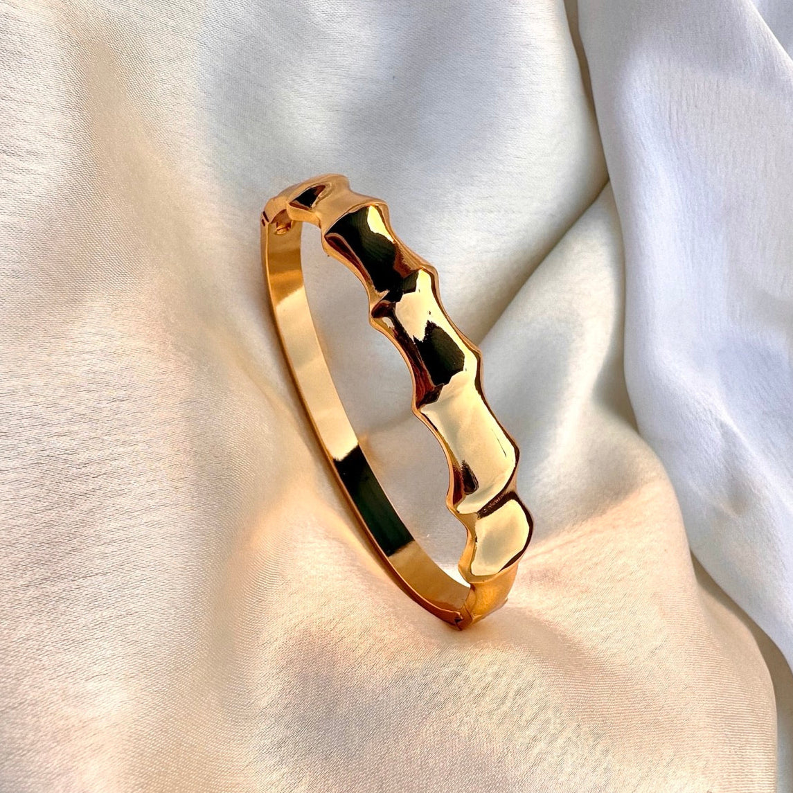 TFC Sleek Twist Gold Plated Bracelet Bangle (size 2-6)