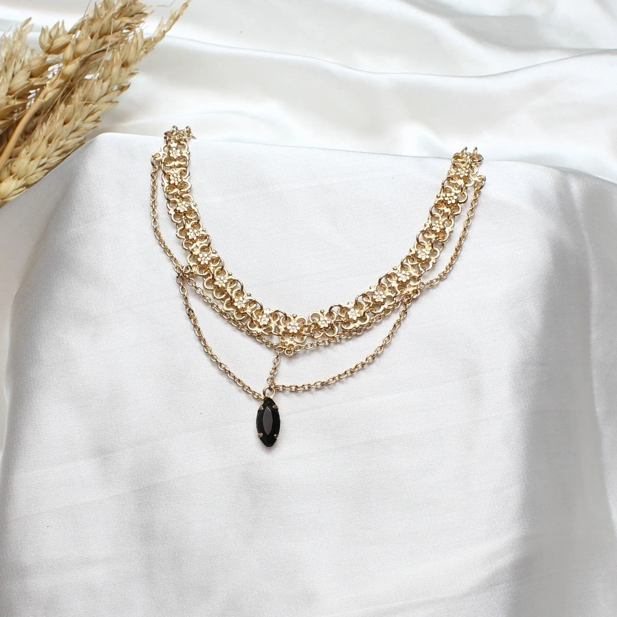 TFC Vintage Floral Gold Plated Collar Necklace