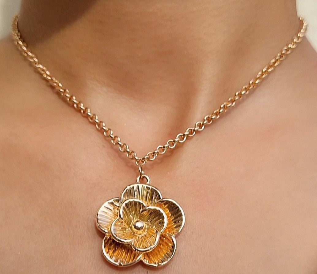 TFC 24K Rose Flower Gold Plated Pendant Necklace