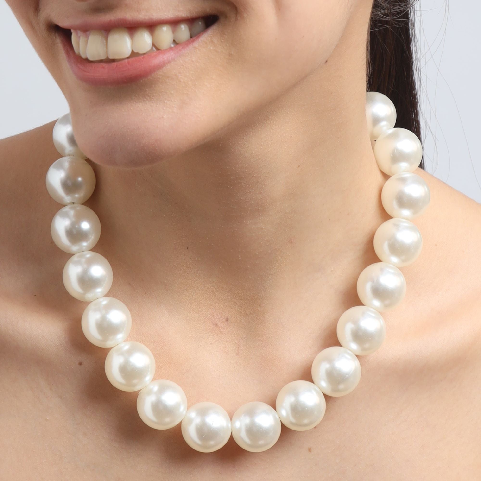 TFC Adorn Big Bold Pearl Beads Statement Necklace