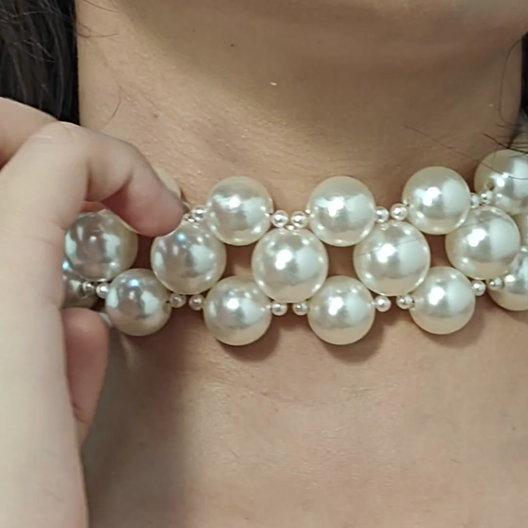 TFC Bold Pearly Choker Necklace