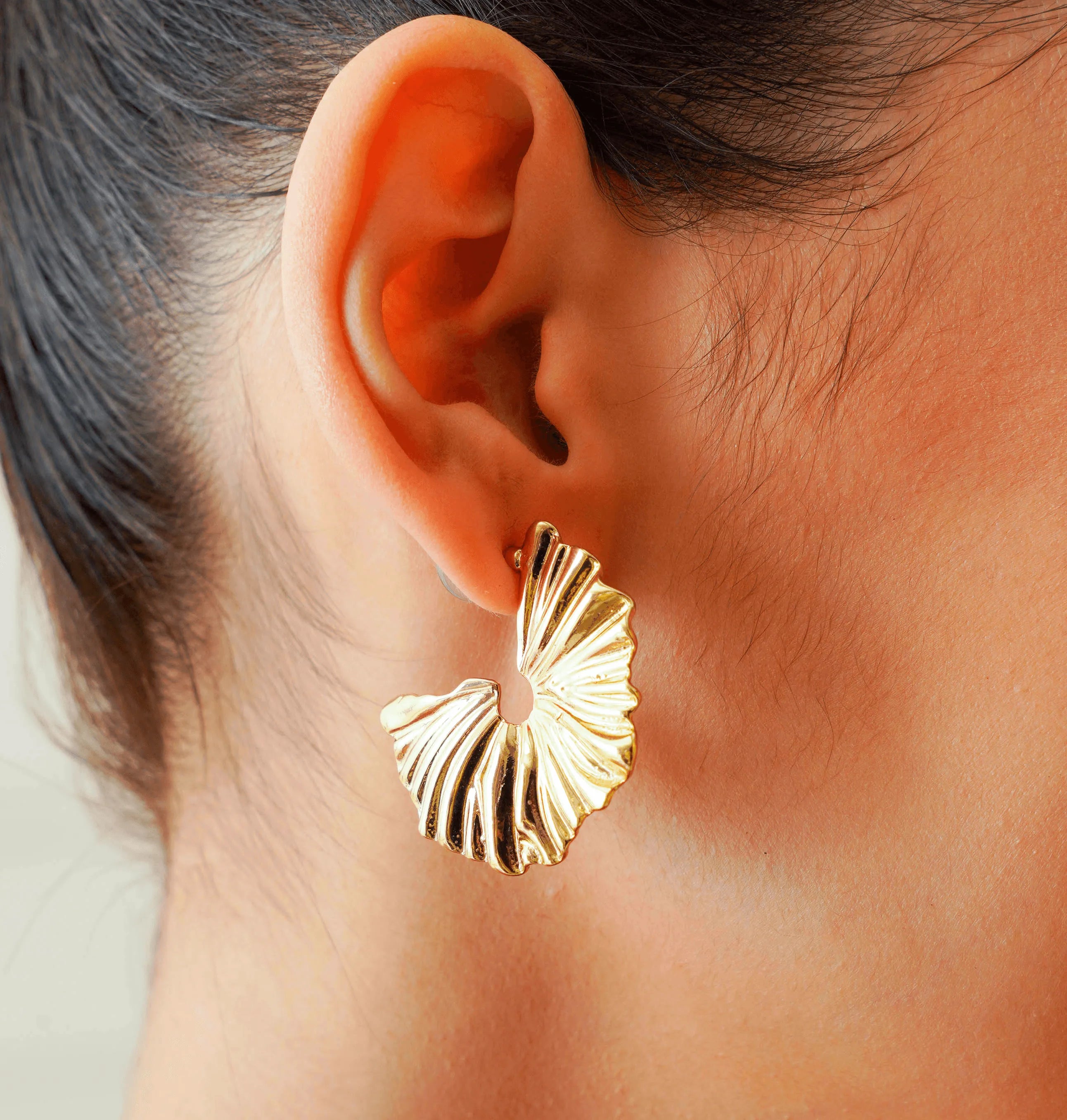 TFC Fanny Gold Plated Hoop Earrings