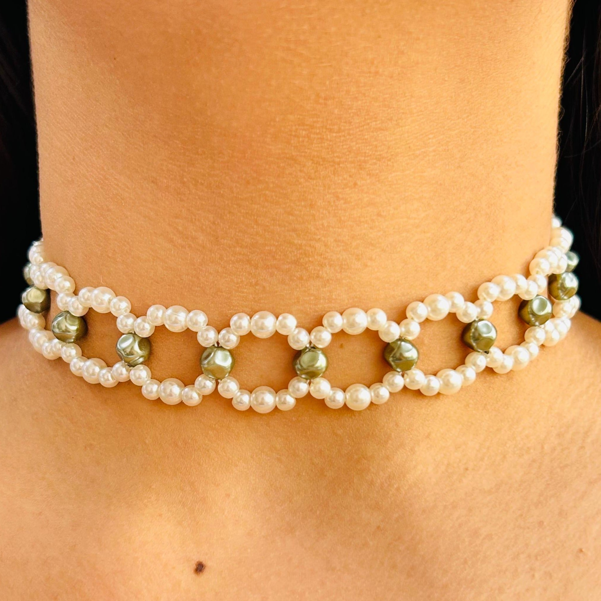 TFC Glimmering Grace White n Green Pearl Choker Necklace