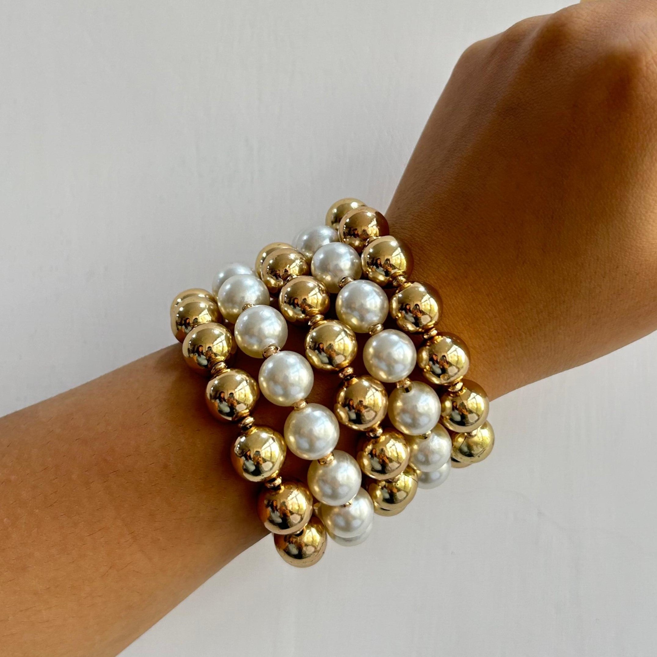 TFC Pearl Serenity Gold Plated Wired Bracelet Stack