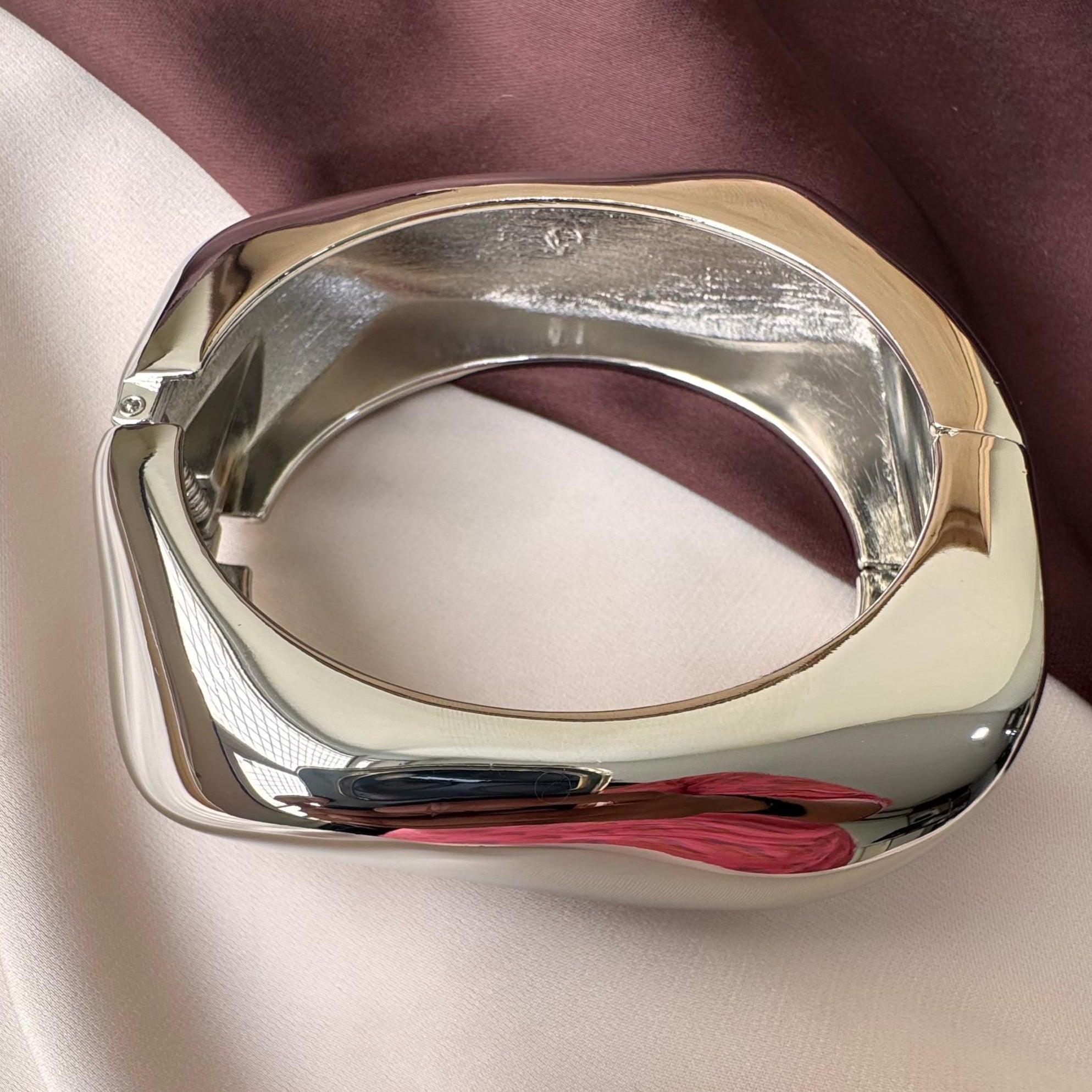 TFC Size 2.6 Liquid Edge Silver Plated Bangle