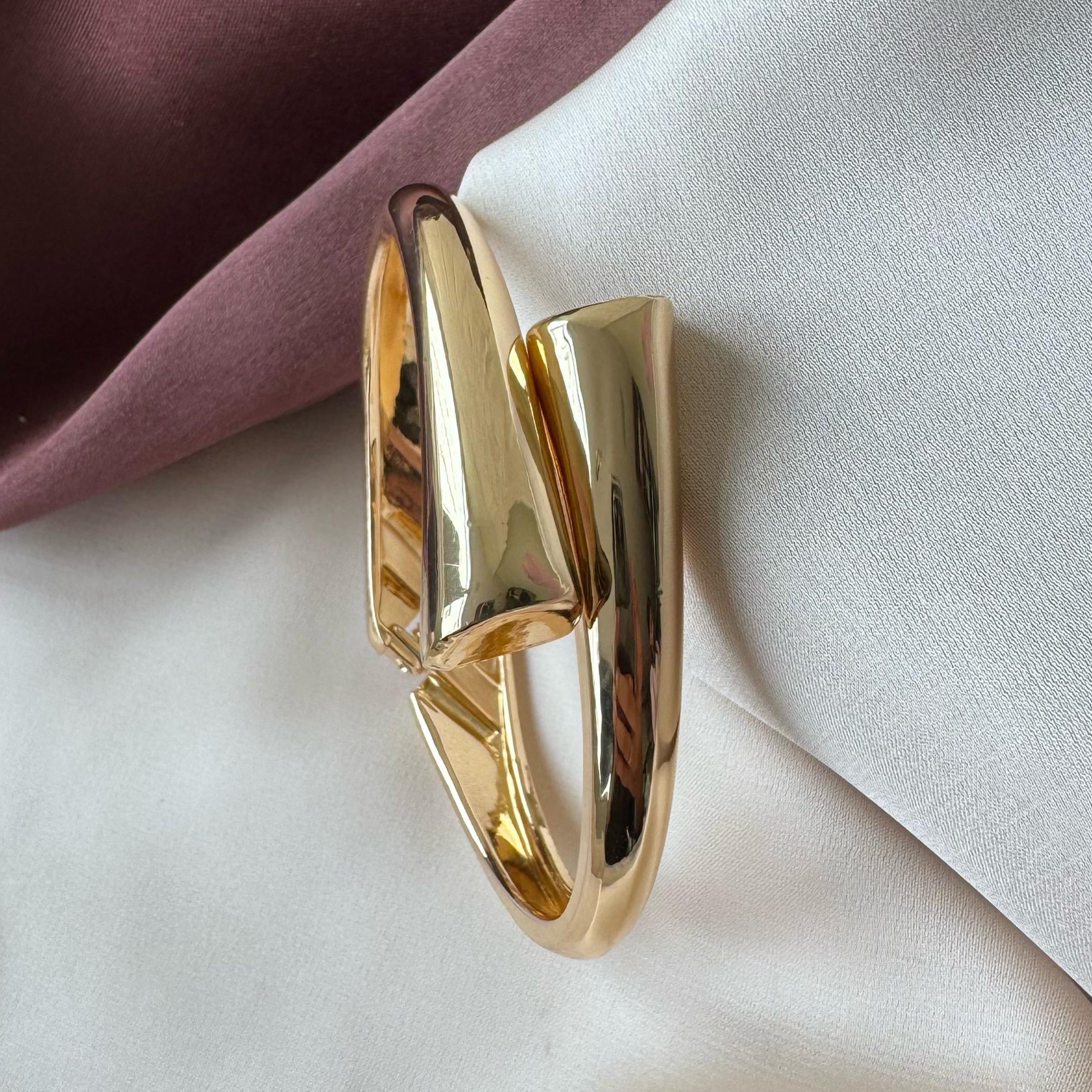 TFC Size 2.6 Flutter Gold Plated Bracelet Bangle
