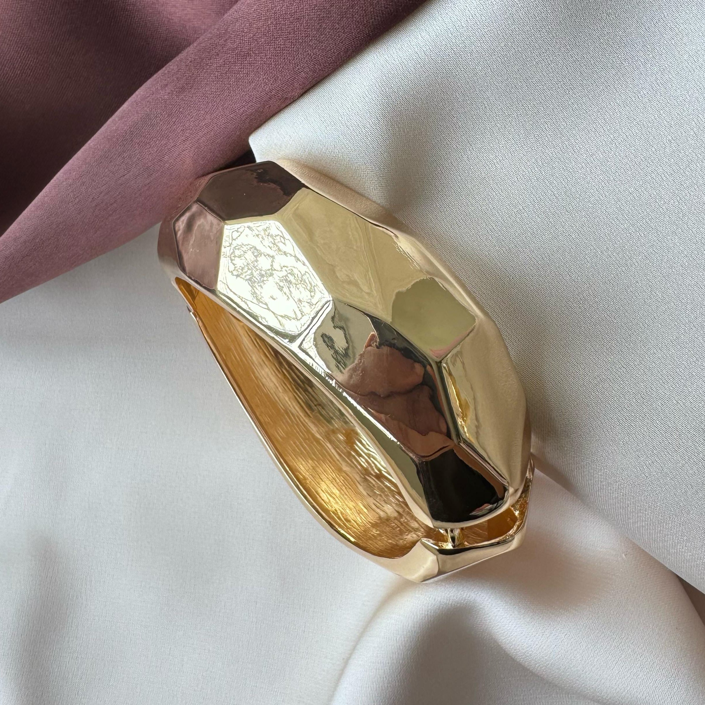 TFC Size 2.6 Hexagon Net Gold Plated Bracelet Bangle
