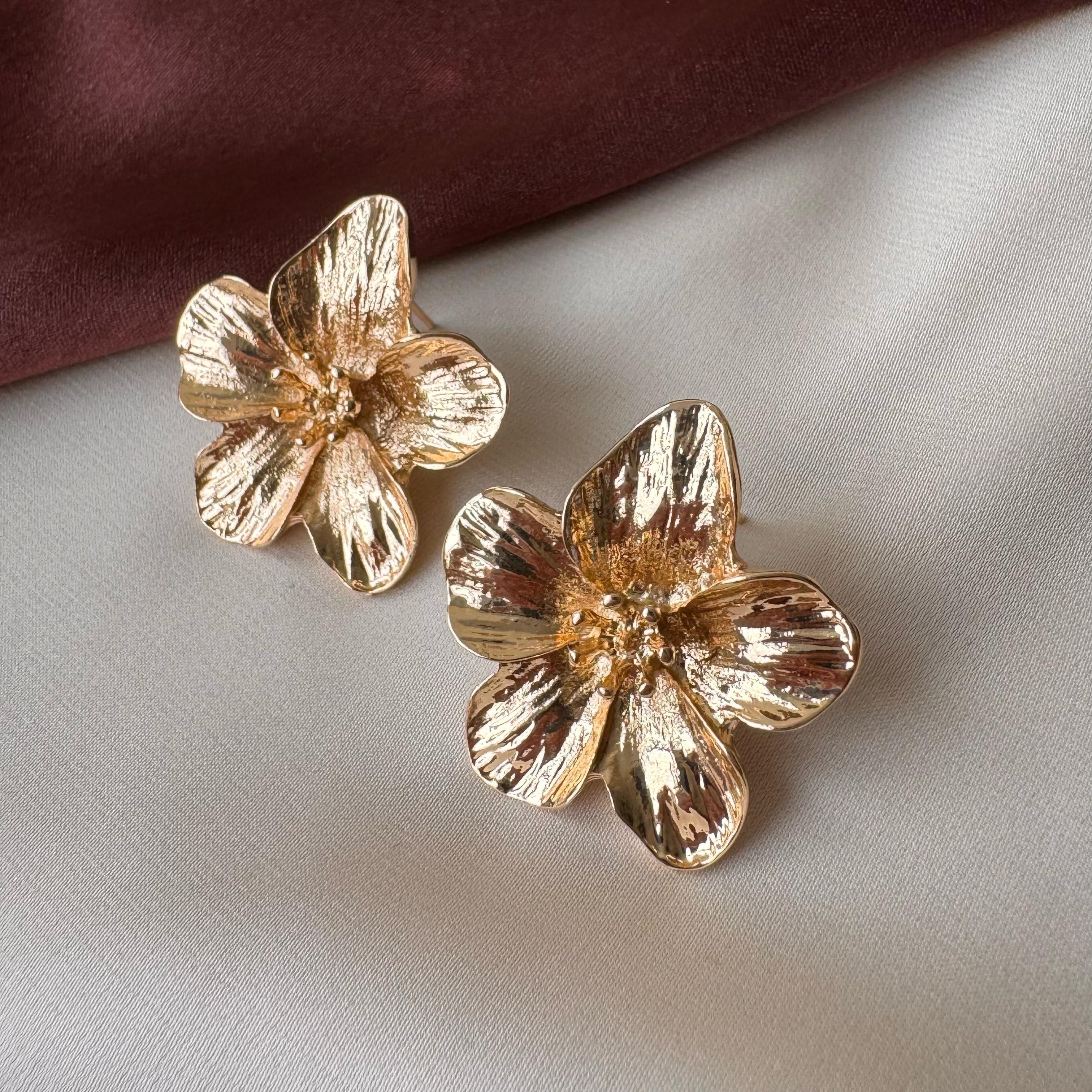 TFC Lily Flower Gold Plated Stud Earrings