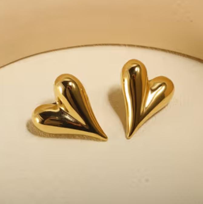 TFC Simple Heart Gold Plated Stud Earrings