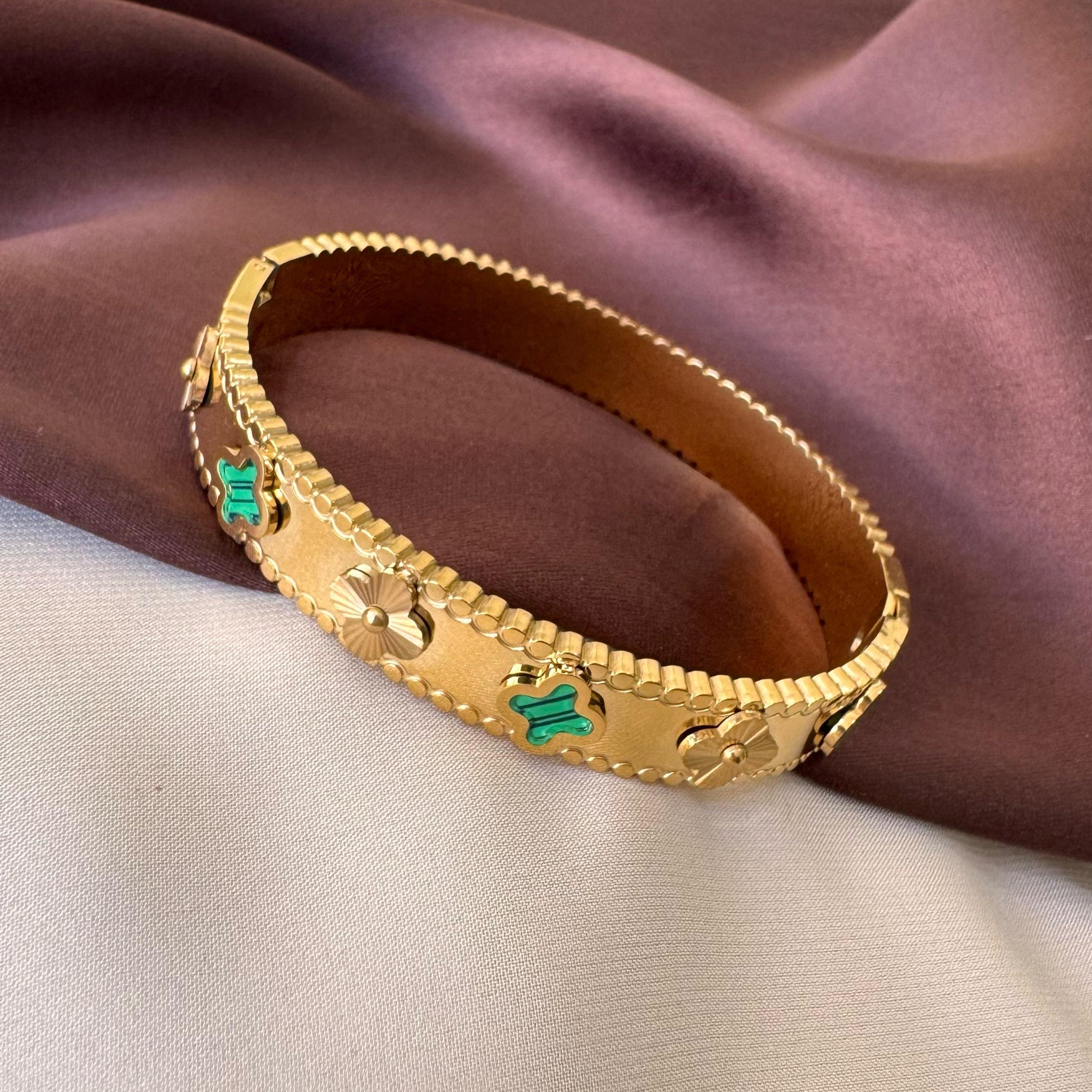 TFC Size 2.6 Green Flower Gold Plated Bracelet Bangle