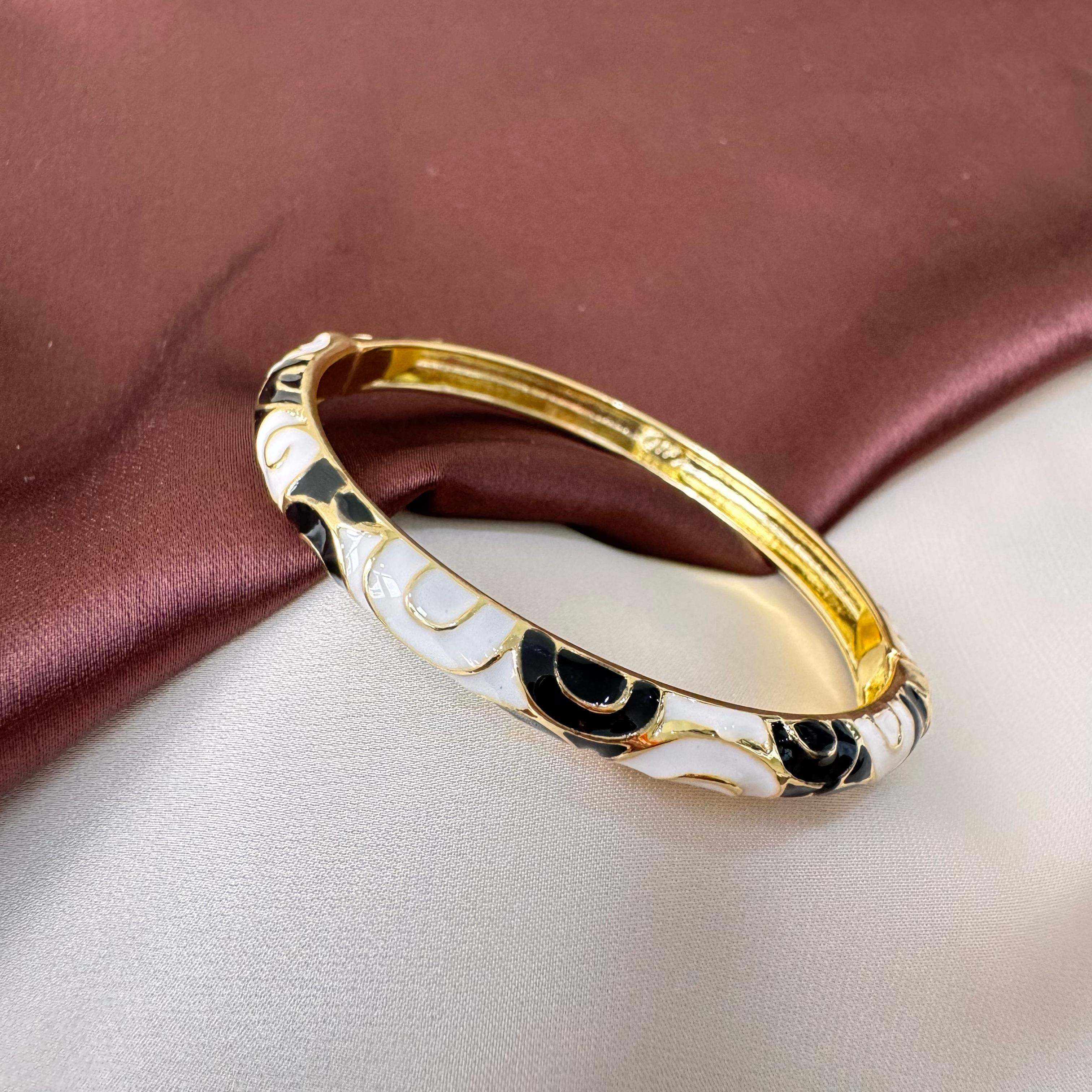 TFC Size 2.6 Retro Swirl Gold Plated Enamel Bangle