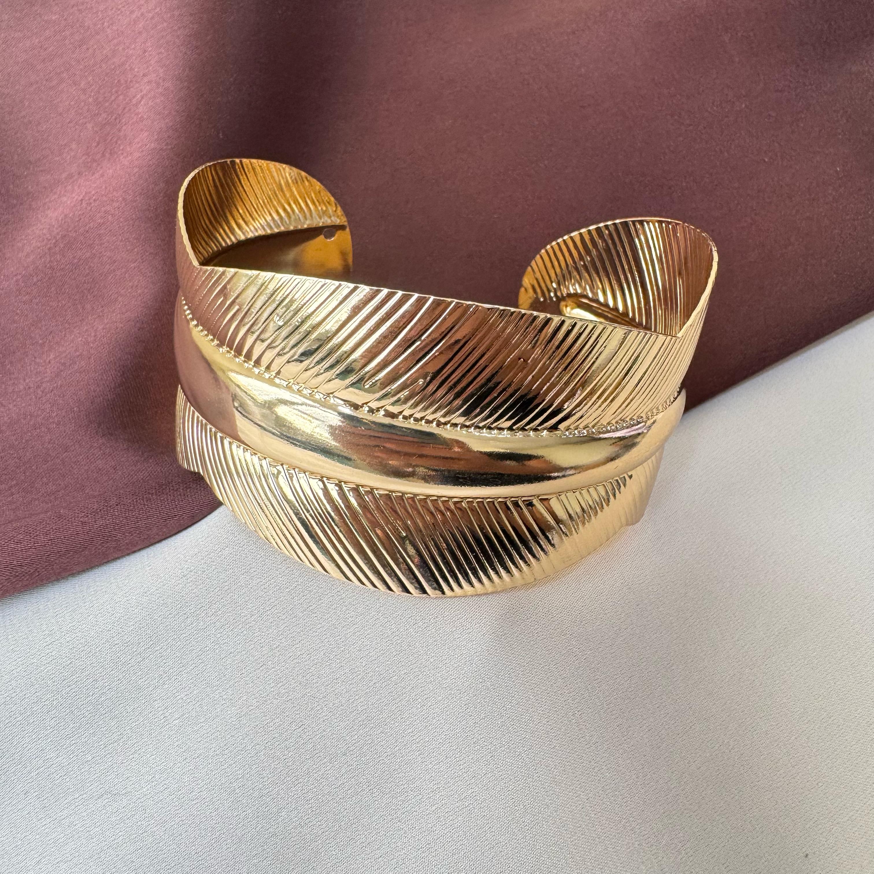 TFC Adjustable Detailed Style Gold Plated Cuff Bracelet