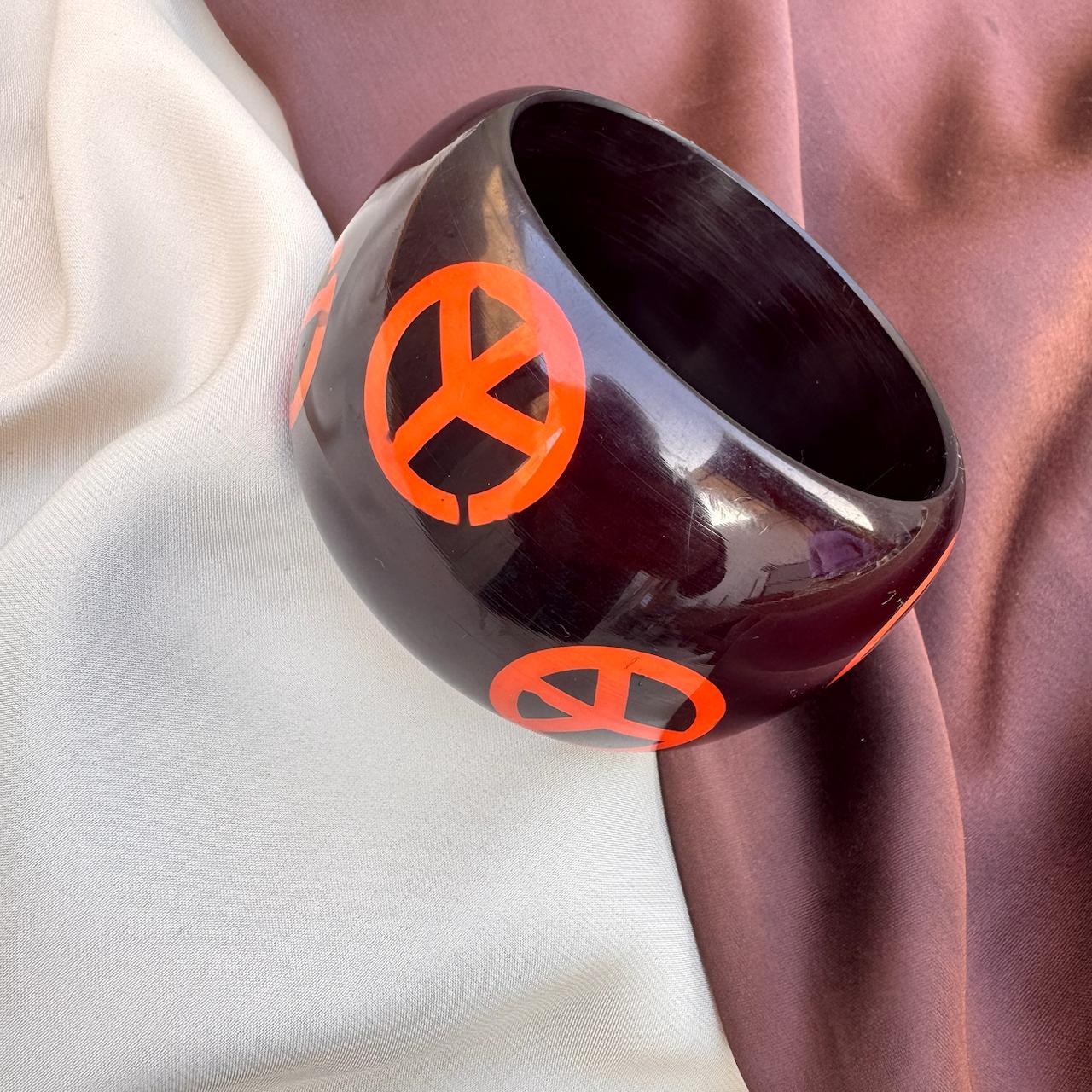 TFC Forma Resin Wooden Bangle