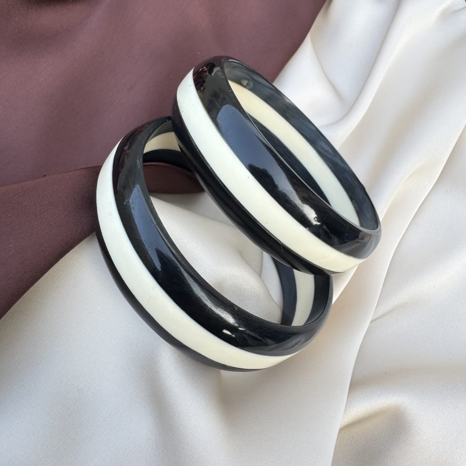 TFC Size 2.8 white Strip Bangle Set of 2