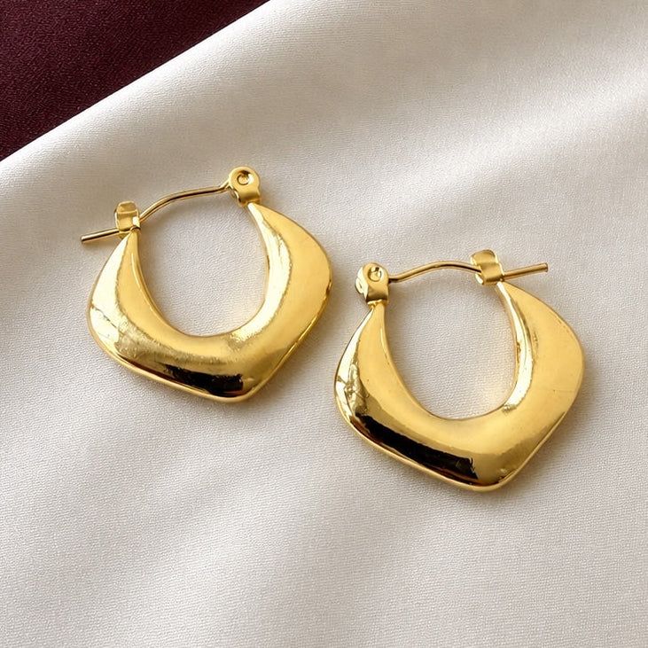 TFC Minimal Arc Gold Plated Hoop Earrings