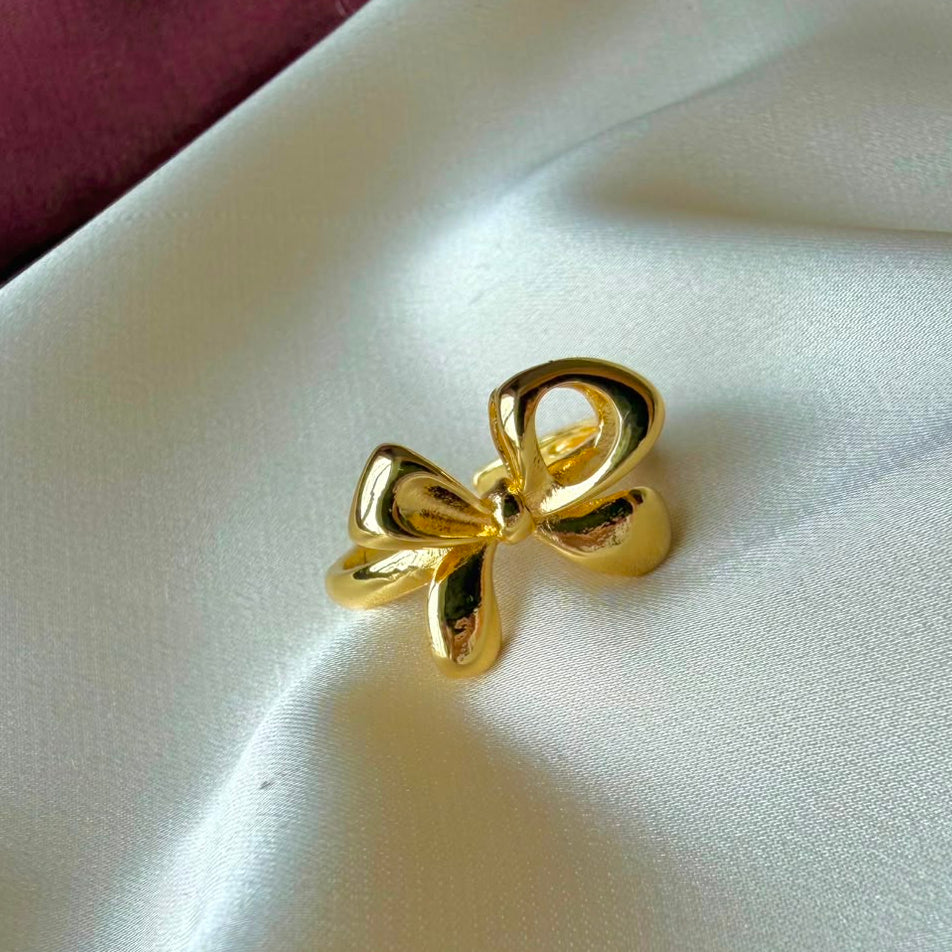 TFC Bubbly Bow Gold Plated Adjustable Ring