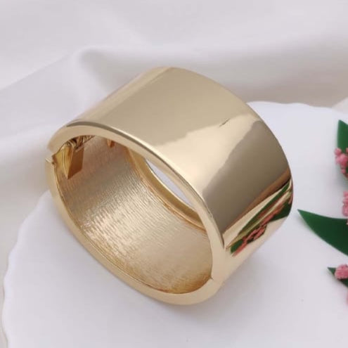 TFC Size 2.6 Elegant Gold Plated Bracelet Bangle