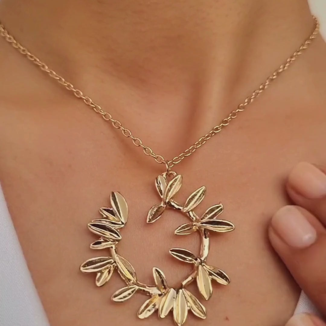 TFC Golden Leaves Gold Plated Pendant Necklace